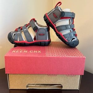 Size 4 (baby) boys’ Keen sandal